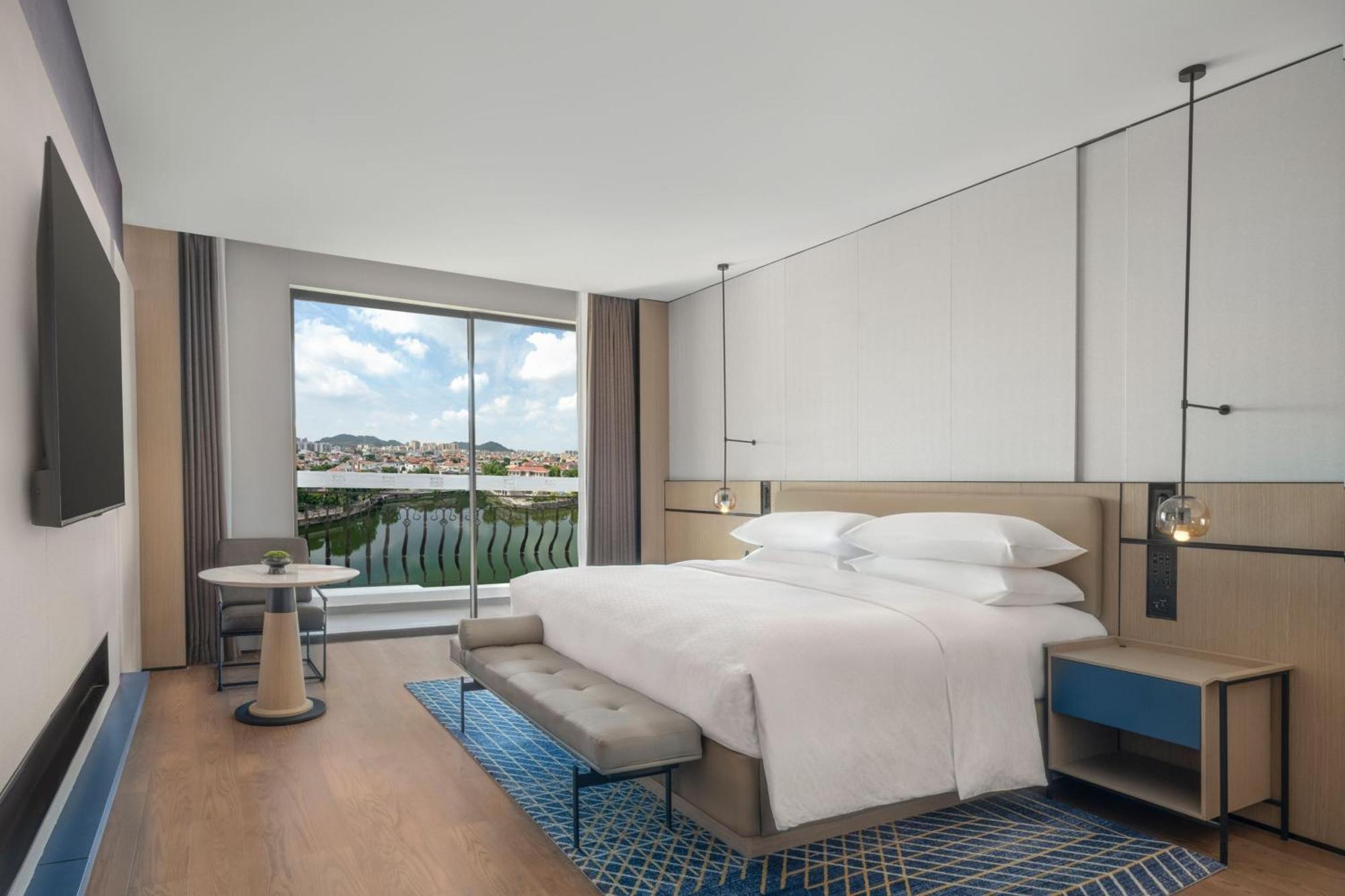 Four Points By Sheraton Yangjiang City Center Eksteriør billede