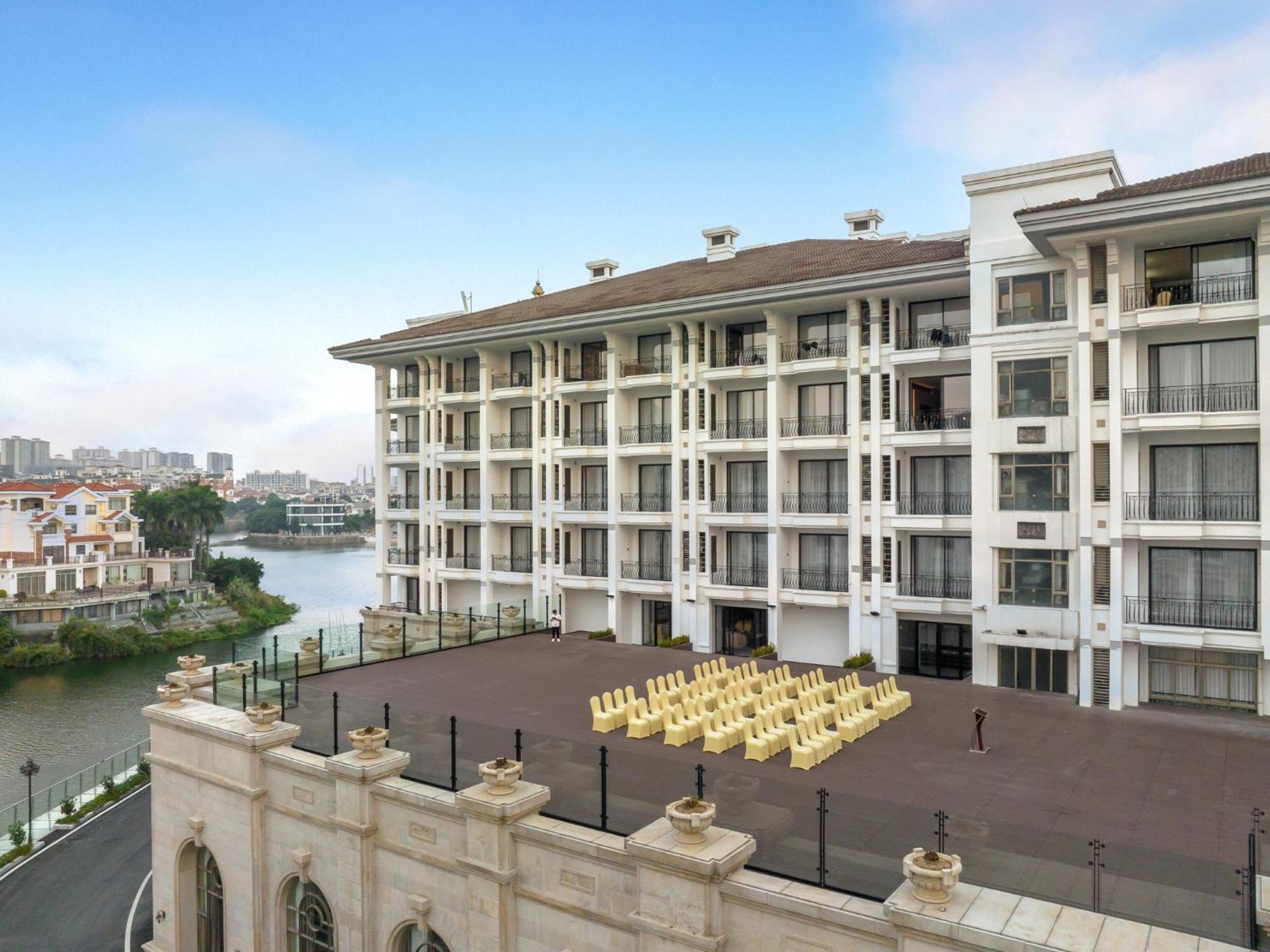 Four Points By Sheraton Yangjiang City Center Eksteriør billede