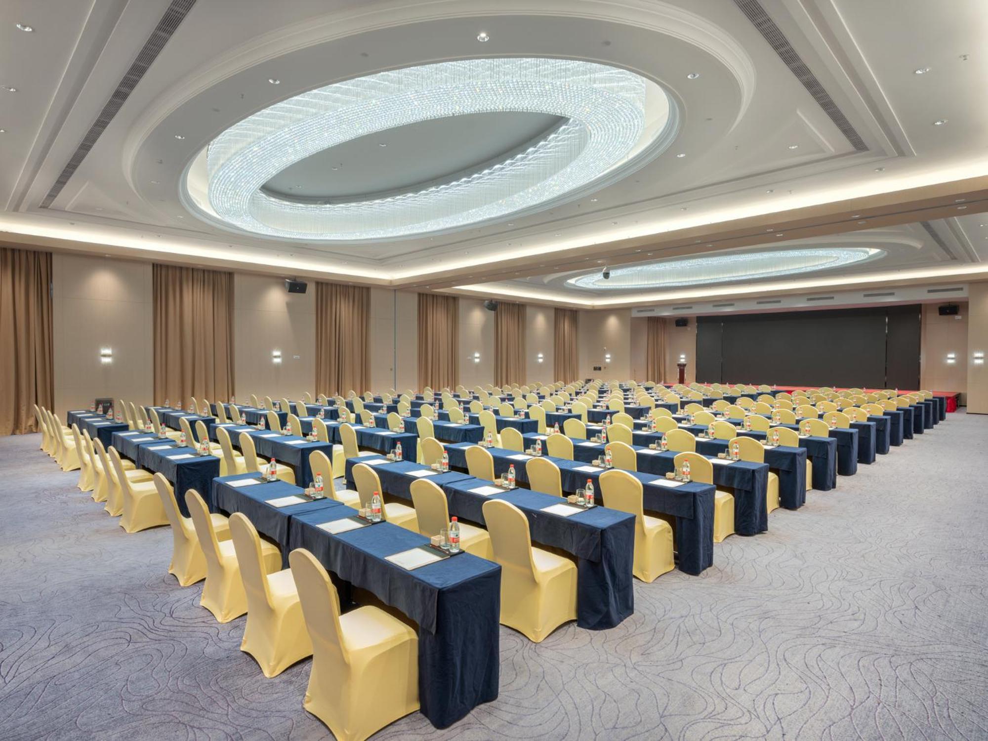 Four Points By Sheraton Yangjiang City Center Eksteriør billede